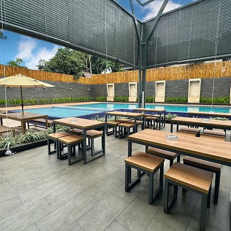 Yasmin Hotel Karawaci Тангеранг Екстериор снимка